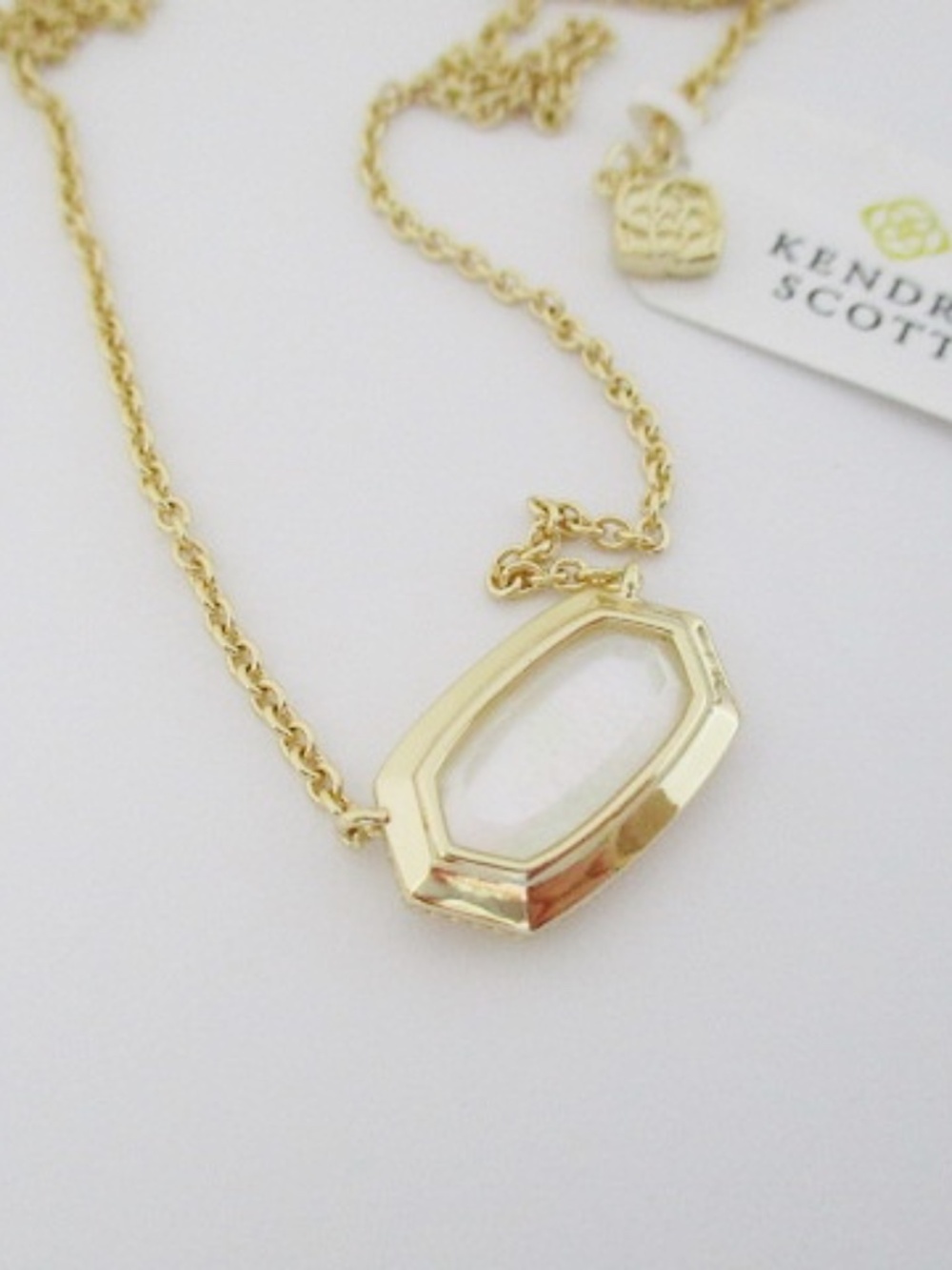 KENDRA SCOTT - Elisa Bezel Gold Tone Necklace - Picture 2 of 7